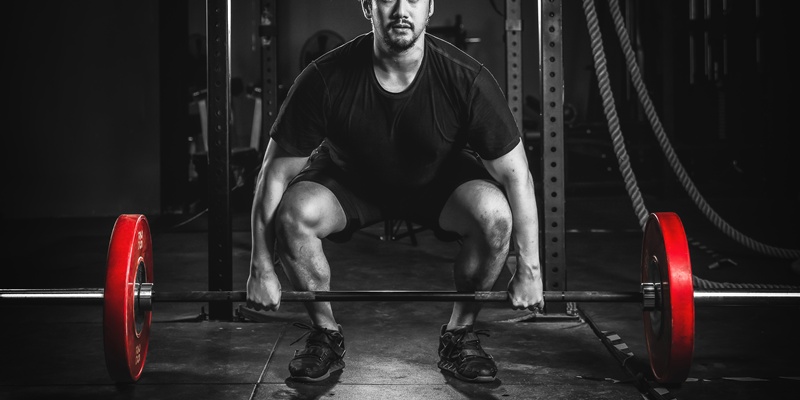 デッドリフトを行なう際の注意点