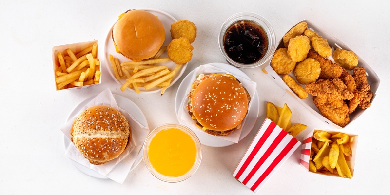 筋トレ中に避けたい外食メニュー